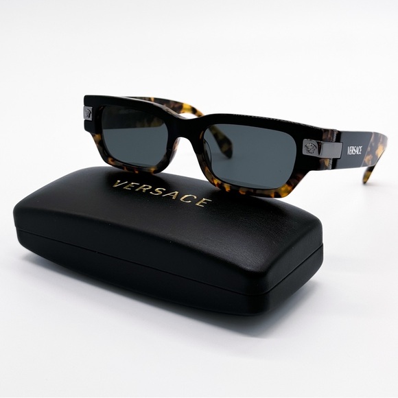 NEW VERSACE VE4465 5456/87 BROWN MOD 4465 SQUARE VE4465 545687 UNISEX SUNGLASSES - Picture 1 of 9